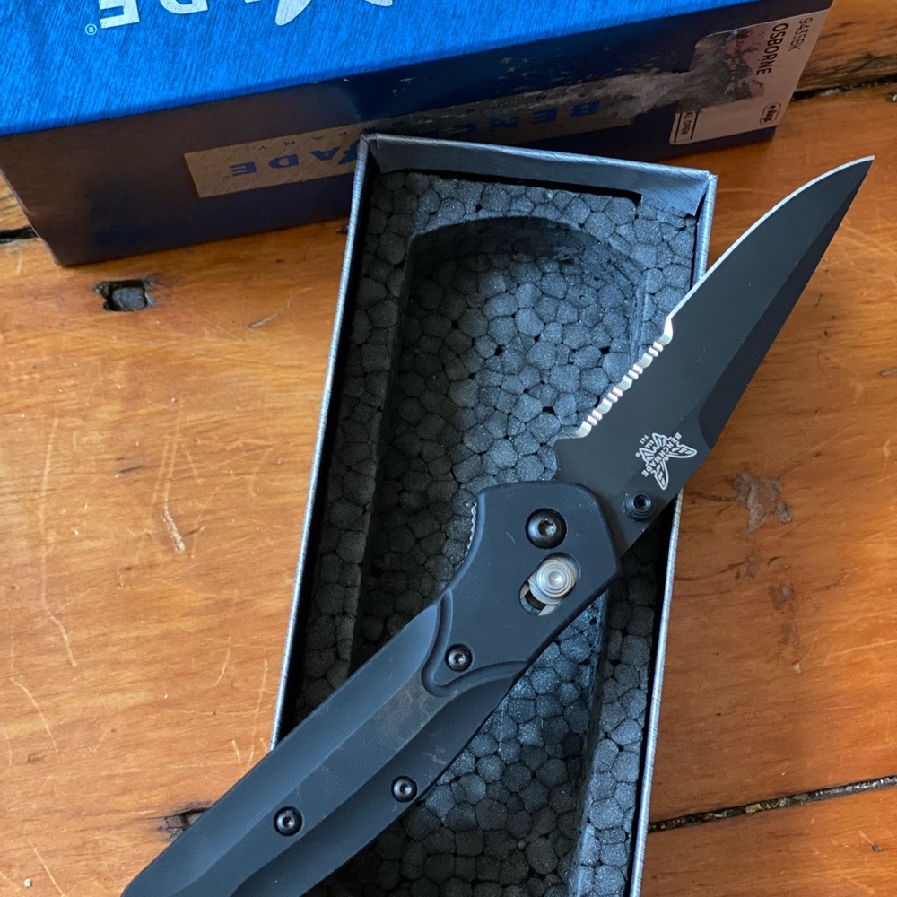 Benchmade Osborne black. New